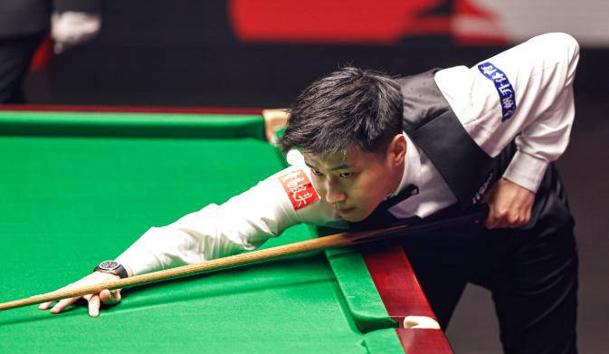 首日, 共有, 及常冰玉对