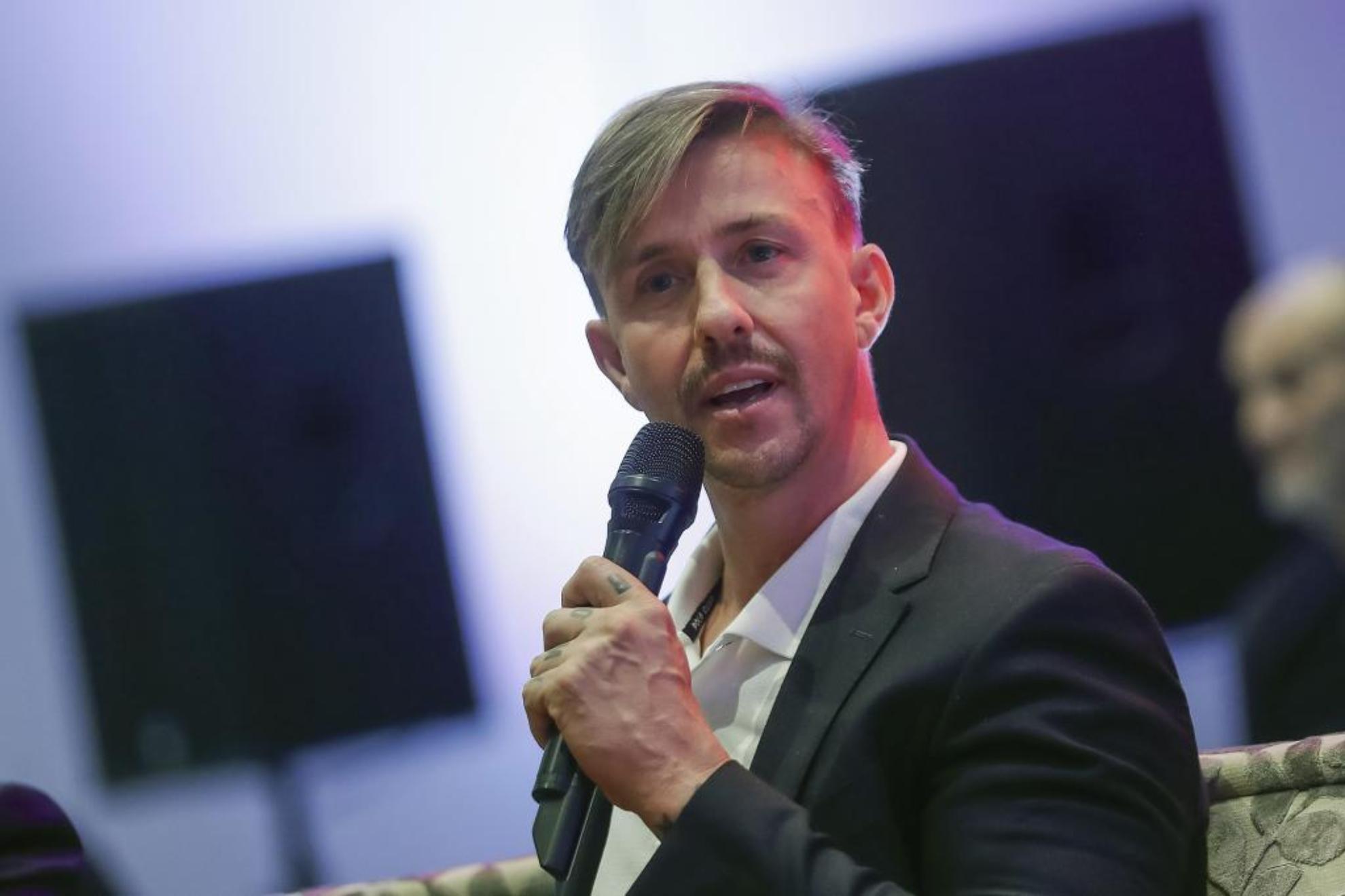 卡佩罗那里, 机会像阿隆, 您有什么感 卡佩罗那里, 机会像阿隆, 您有什么感