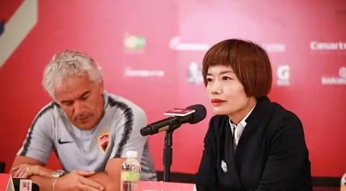 在比赛之前, 武汉卓尔虽 在比赛之前, 武汉卓尔虽